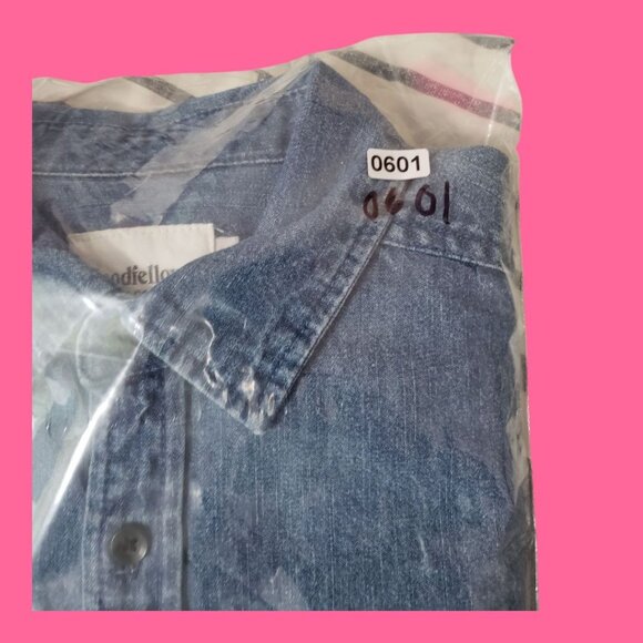 Godfellow & Co Mens Long-Sleeve Denim Button-Up Shirt Chest Pocket Blue Small - Picture 8 of 8